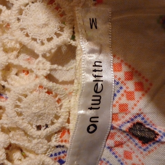 Adorable Half Shirt - Picture 5 of 6